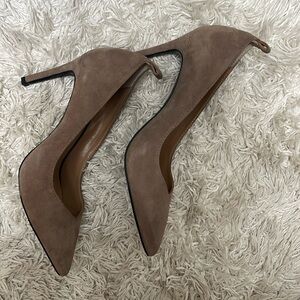Banana Republic suede pumps